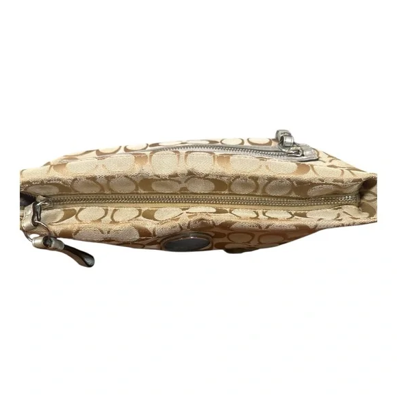 Coach Signature C Jacquard Tan Patchwork Stripe Shoulder Bag EUC - Picture 9 of 14